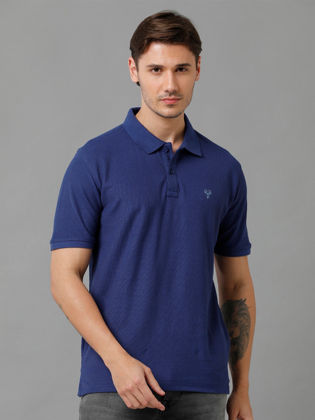 

Voi Jeans Men Blue Polo Collar T-shirt