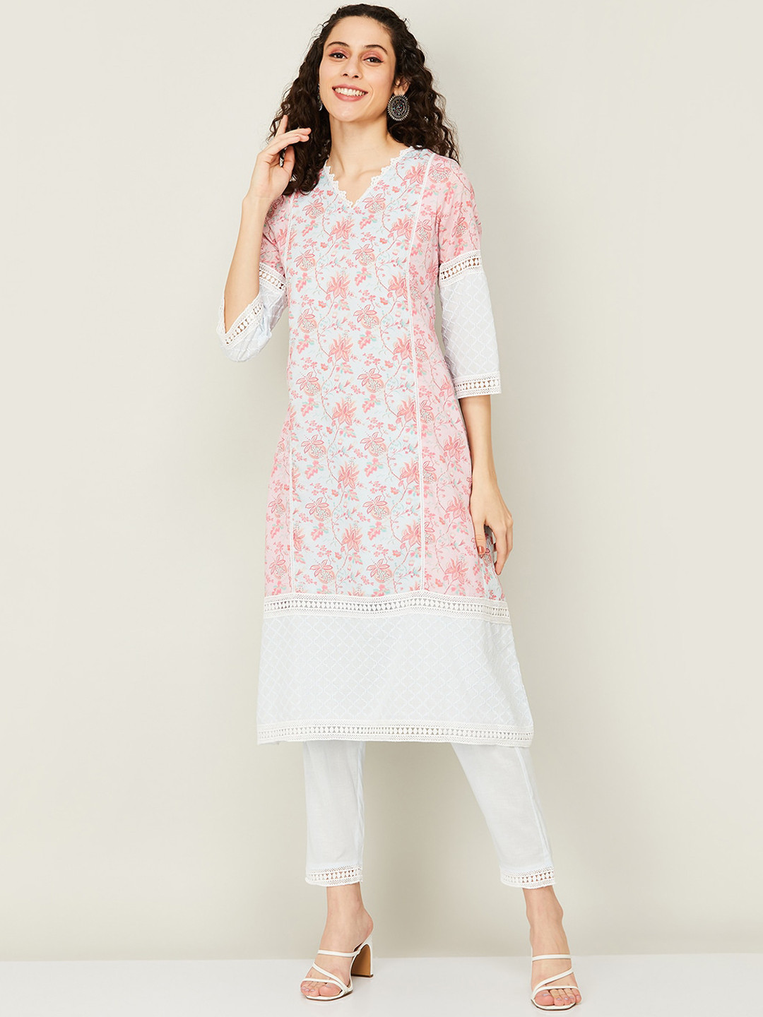 

Melange by Lifestyle V-Neck Floral Printed Pure Cotton Kurta with Pyjamas, Pink