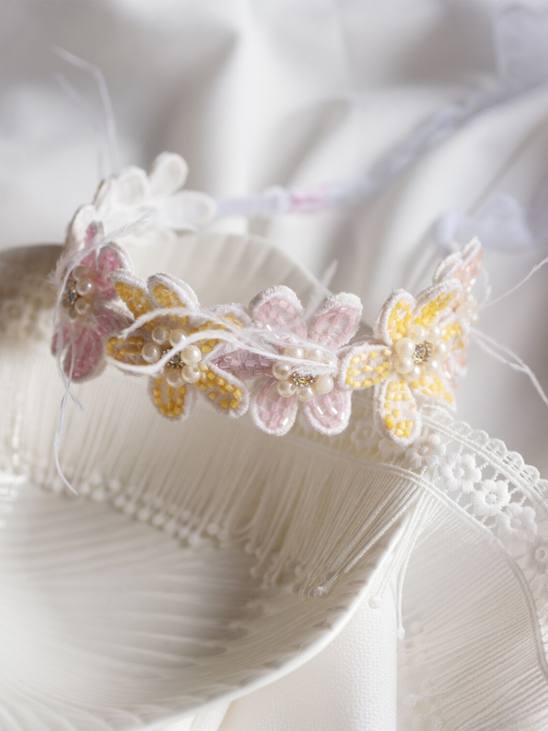 

Choko Floral Beads Embellished Hairband, White