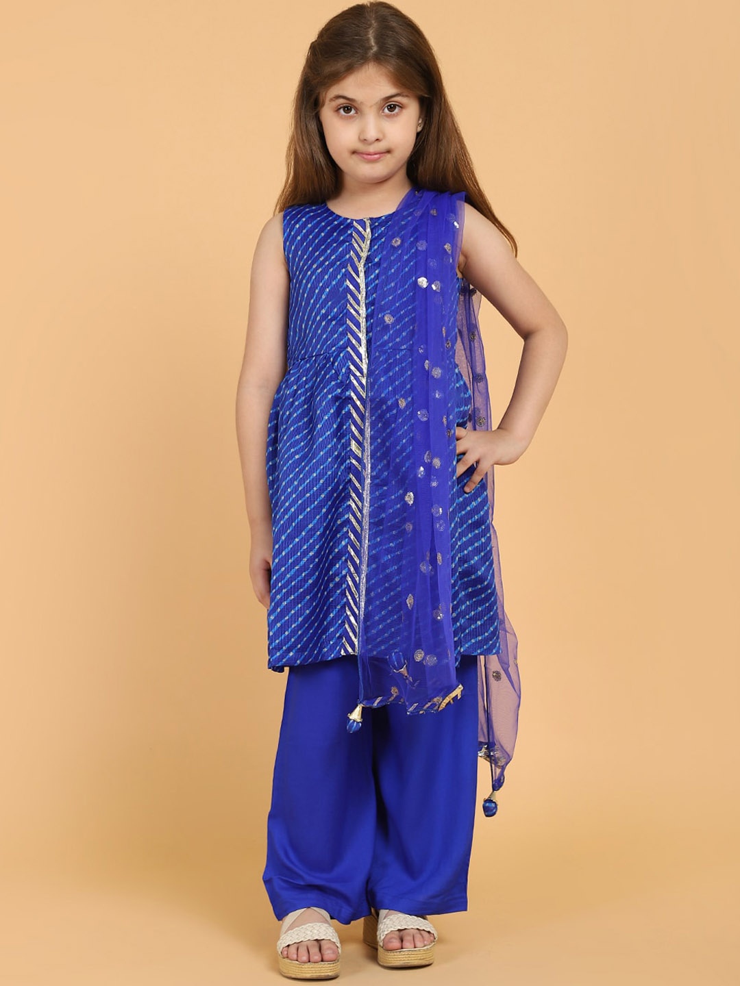 

PICCOLO Girls Leheriya Printed Gotta Patti Kurta with Trousers & Dupatta, Blue