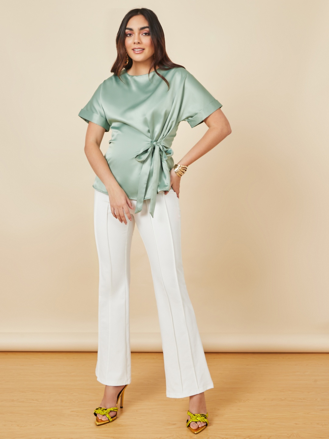 

Styli Green Extended Sleeves Top