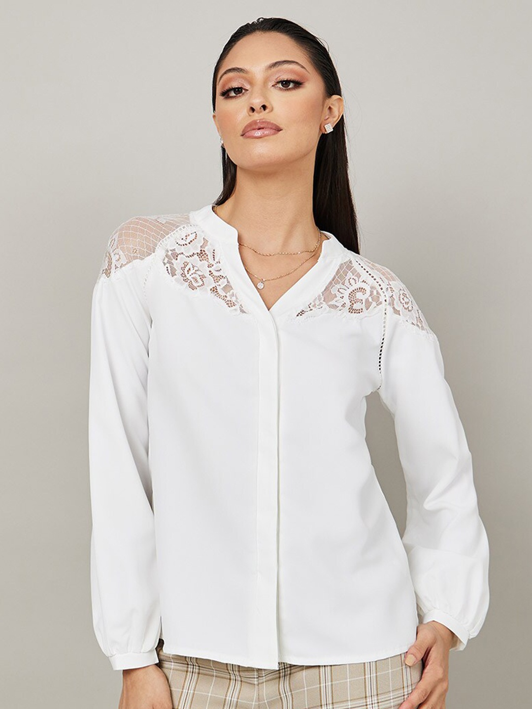 

Styli White Mandarin Collar Shirt Style Top