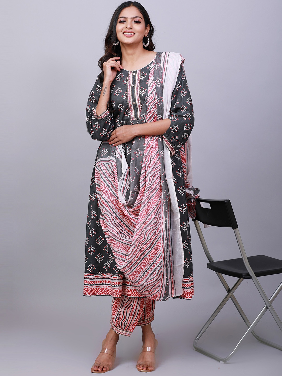 

NAYRA Ethnic Motifs Printed Pure Cotton Kurta With Trousers & Dupatta, Grey