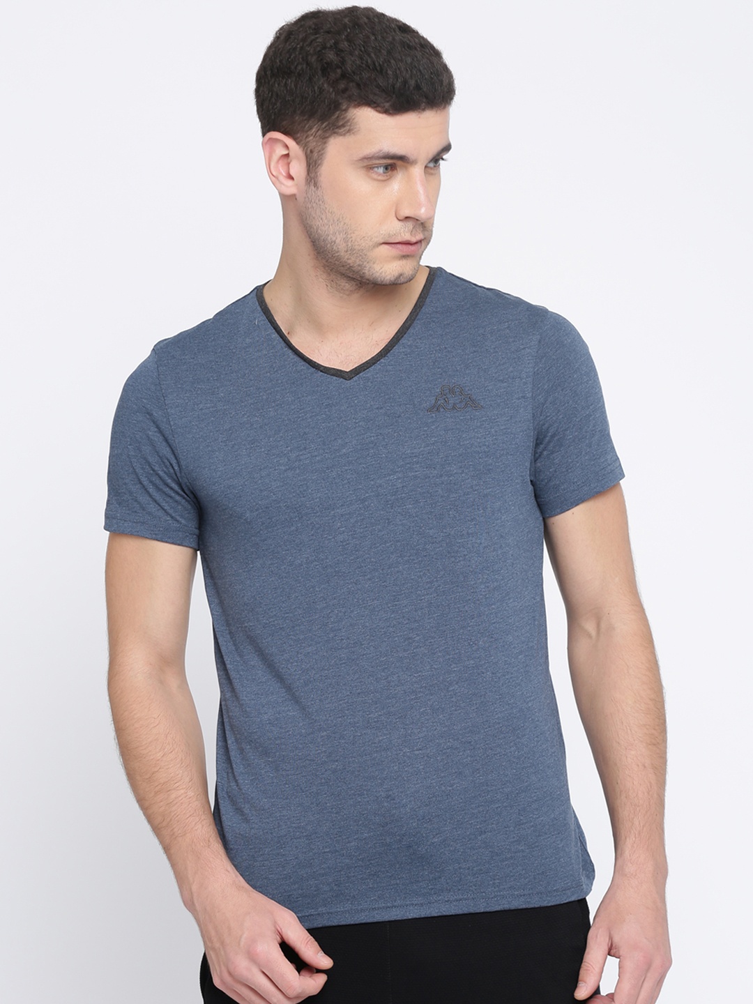 

Kappa Men Navy Blue Solid V-Neck T-shirt, Na