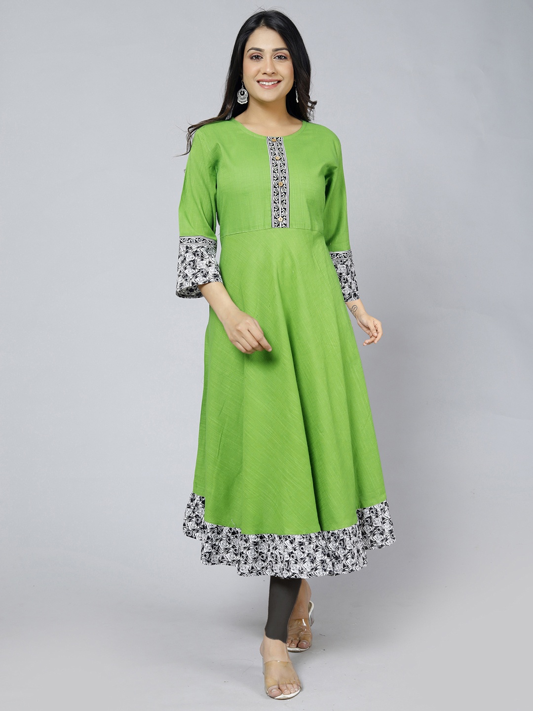 

Jevi Prints Ethnic Motifs Printed Flared Sleeves Pure Cotton Kurta, Green