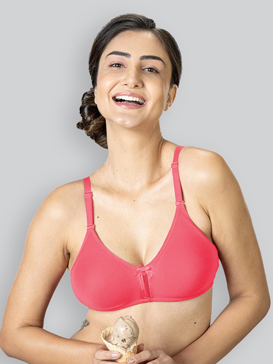 

LYRA Cotton Rich Mesh Ladder Wire Free Moulded and Seamless Bra, Peach