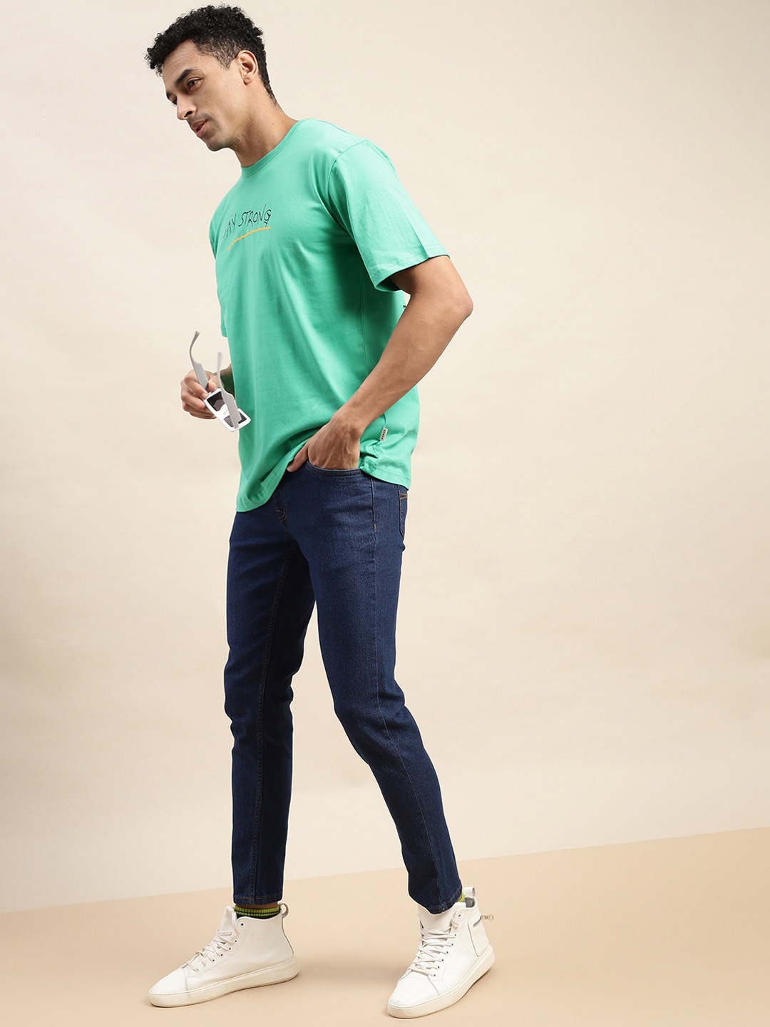 

VEIRDO Men Original Slim Fit Mid-Rise Stretchable Cotton Jeans, Navy blue