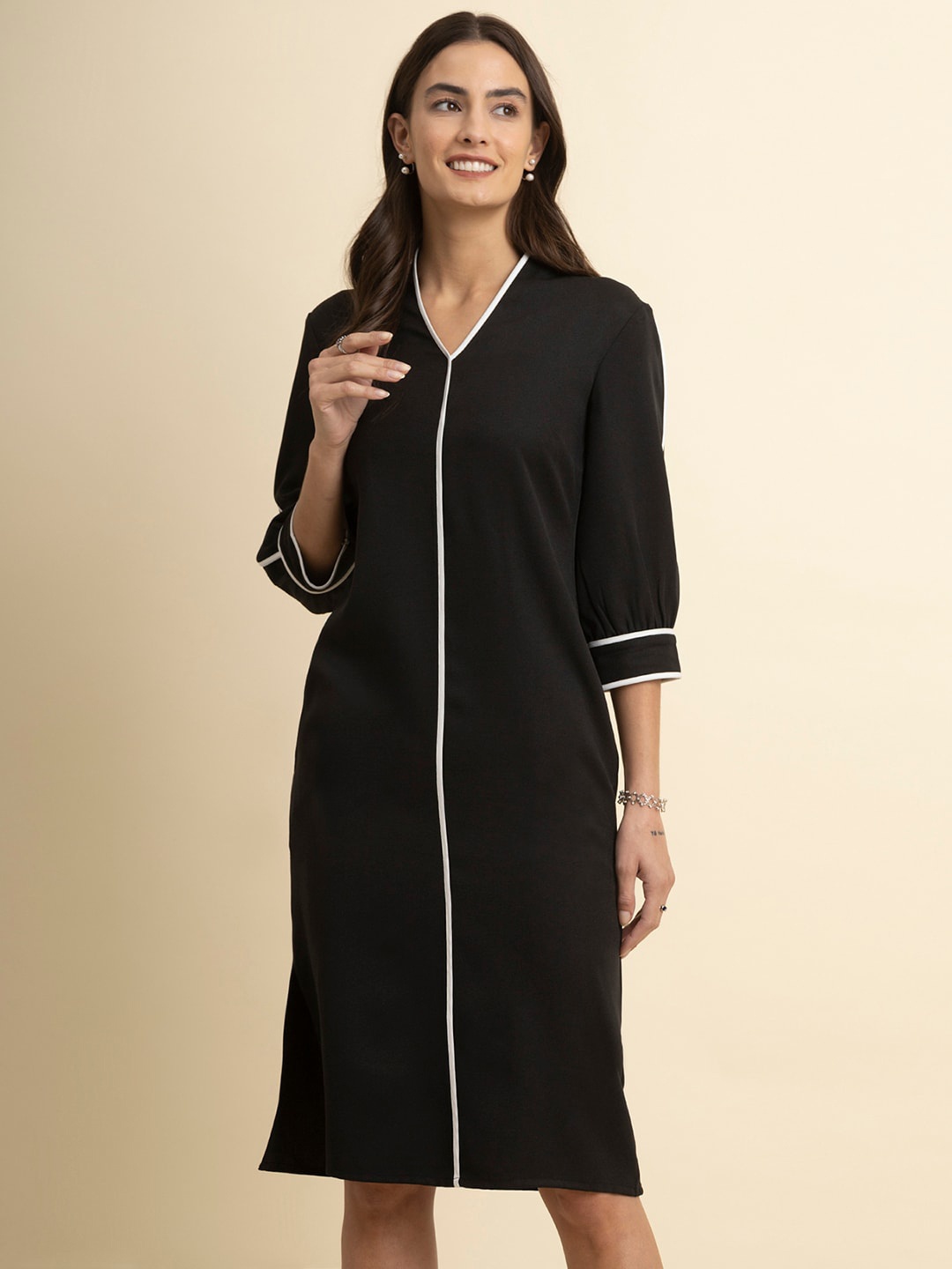 

FableStreet V-Neck Cuffed Sleeve A-Line Dress, Black