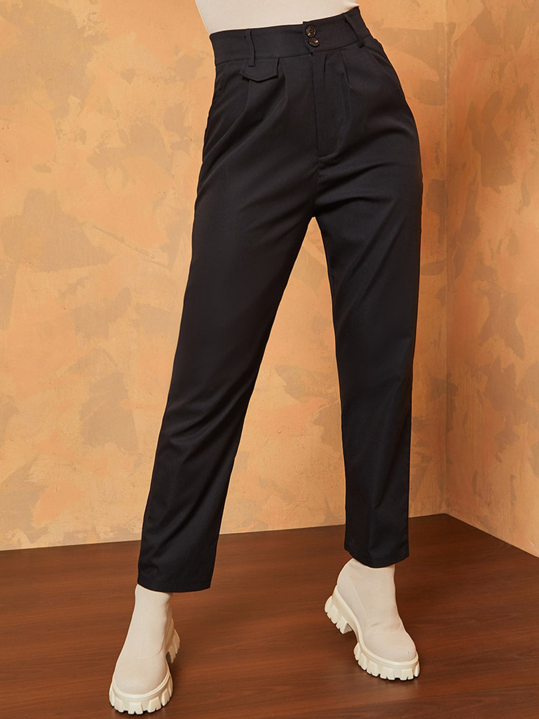 

Styli Women Straight Fit High-Rise Trousers, Black