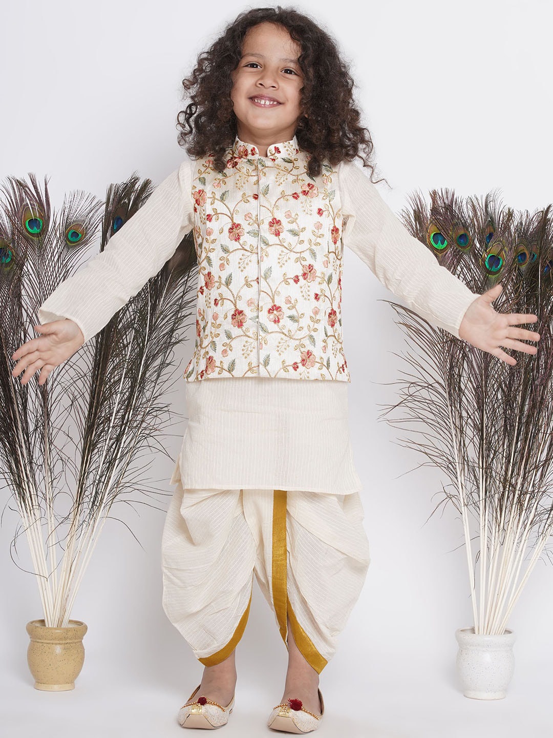 

Little Bansi Boys Floral Embroidered Pure Cotton Kurta With Dhoti Pants & Jacket, Cream