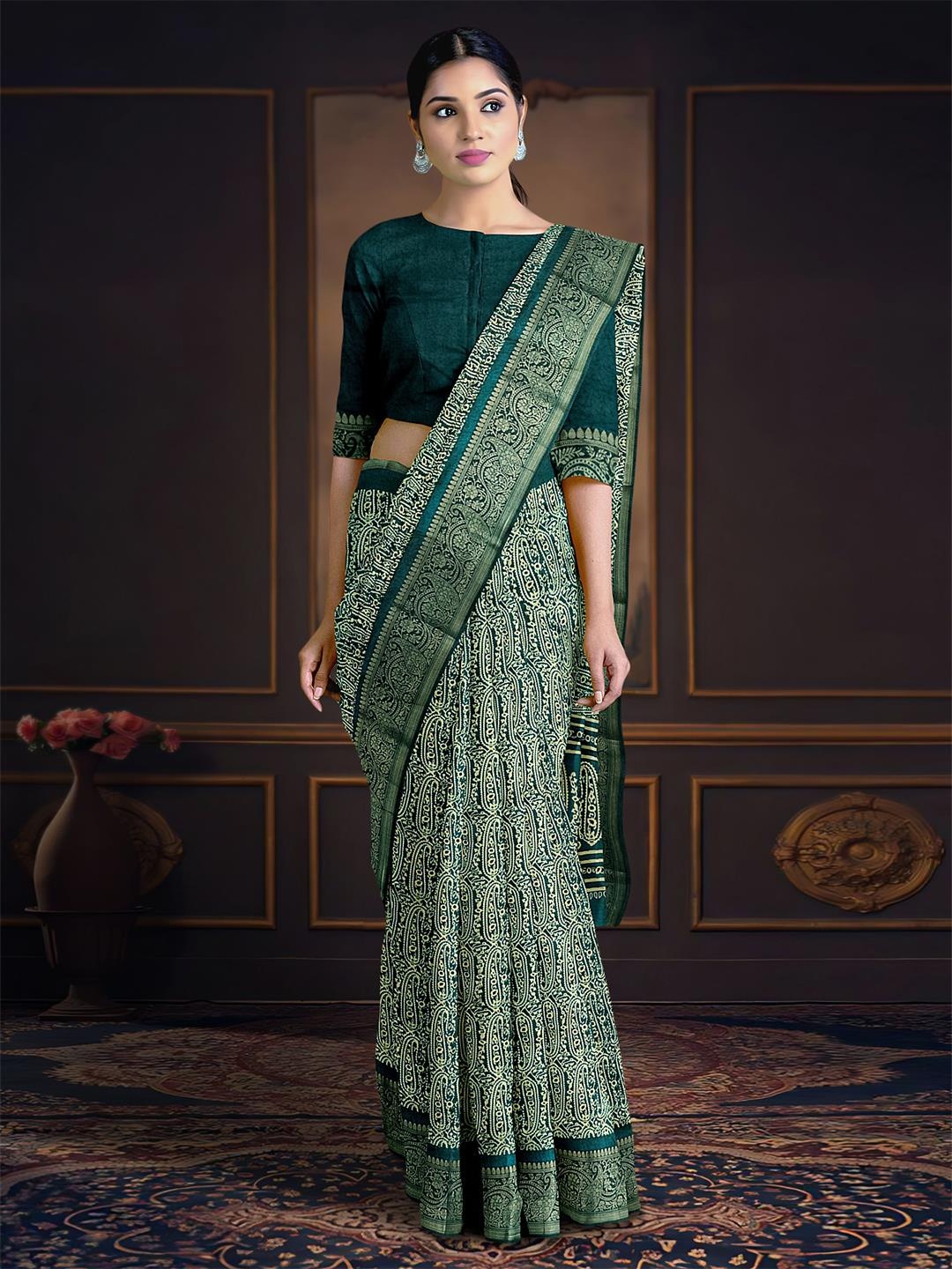 

Kalamandir Paisley Printed Zari Cotton Blend Saree, Green