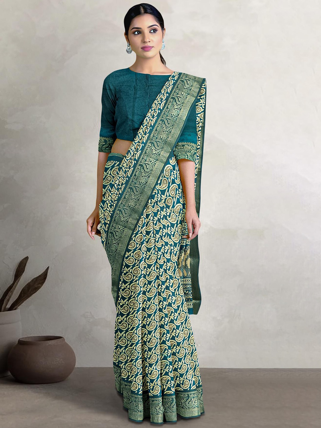 

Kalamandir Ethnic Motifs Silk Blend Saree, Green