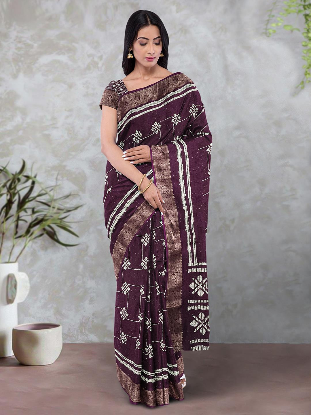 

Kalamandir Floral Zari Silk Blend Saree, Purple