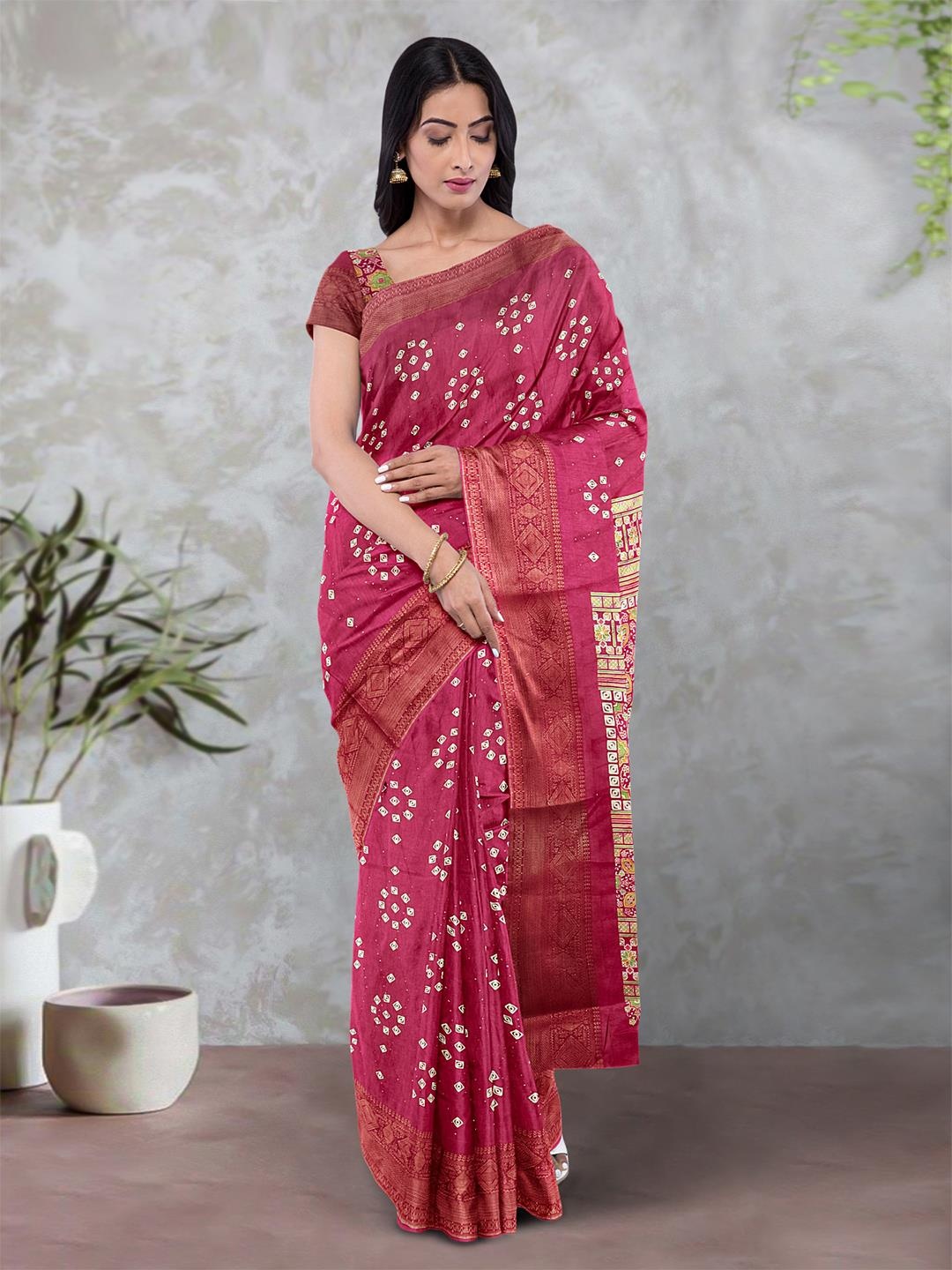 

Kalamandir Bandhani Printed Zari Silk Blend Saree, Magenta