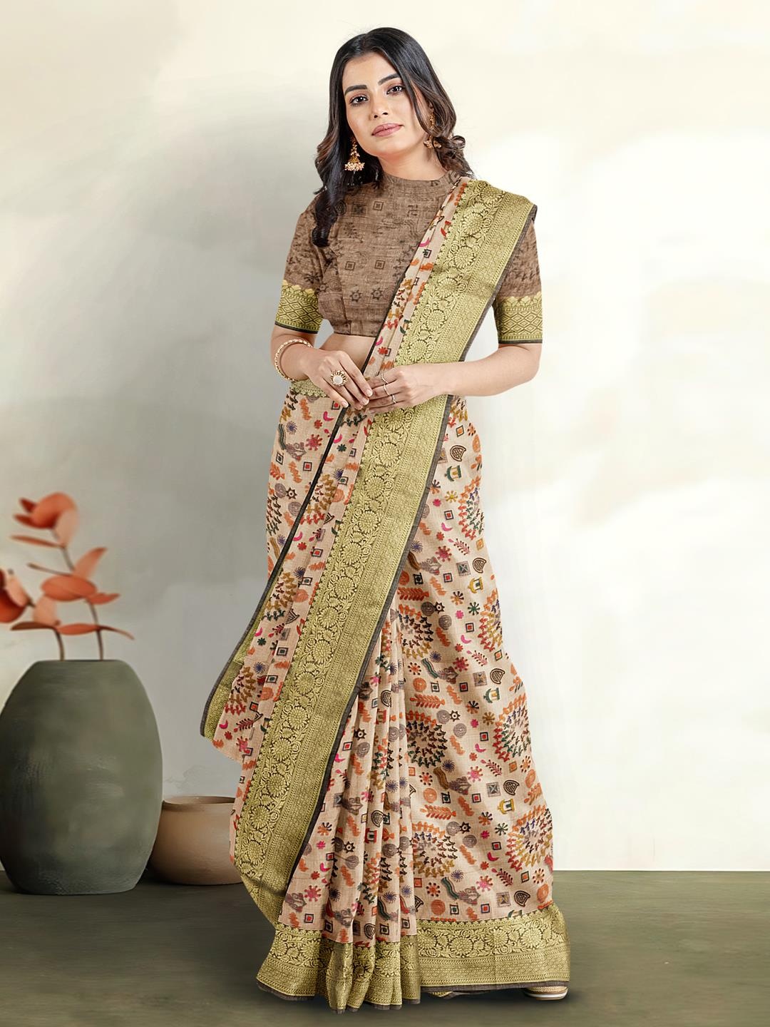 

Kalamandir Floral Printed Zari Saree, Peach