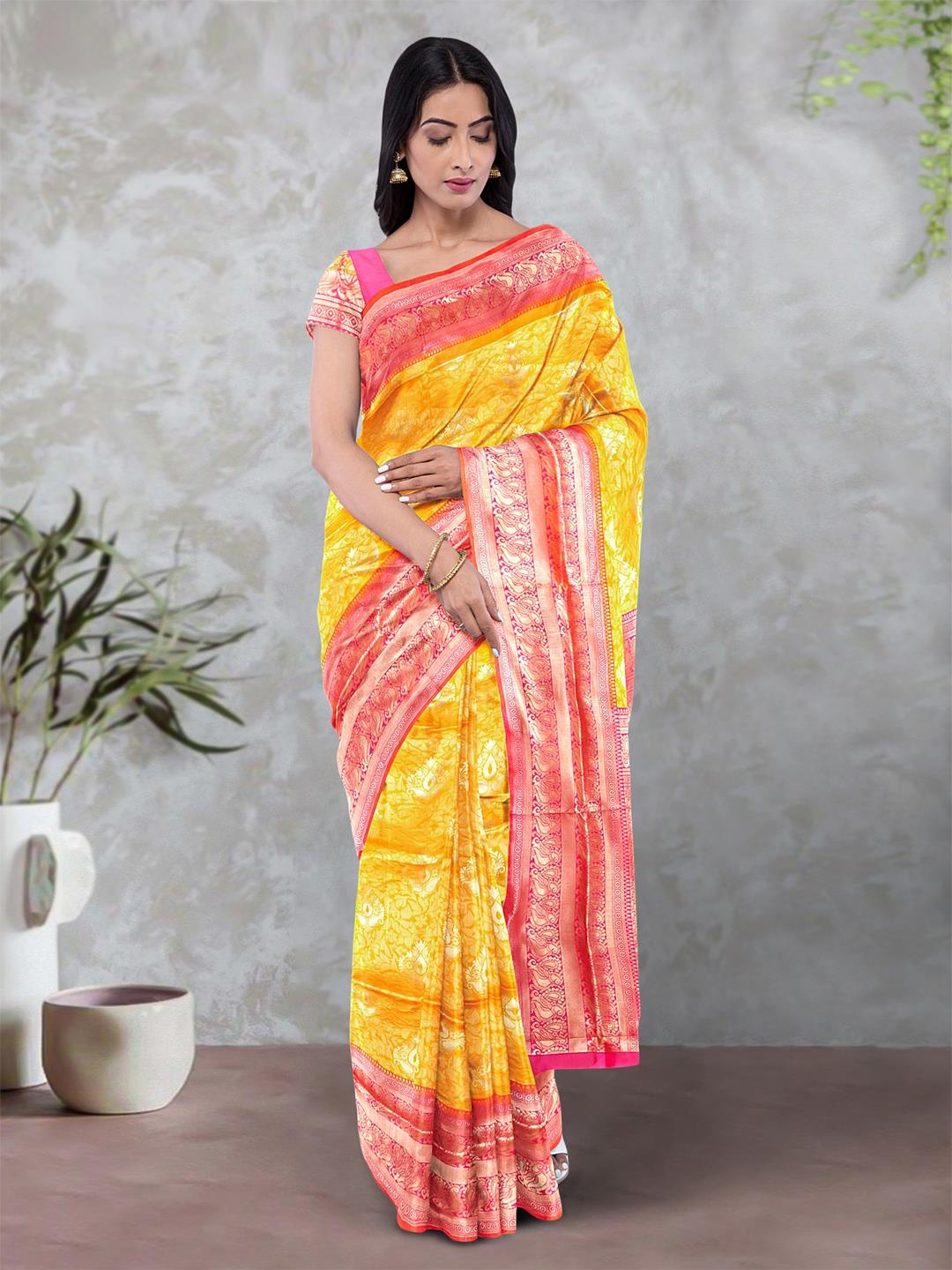 

Kalamandir Floral Printed Banarasi Saree, Yellow