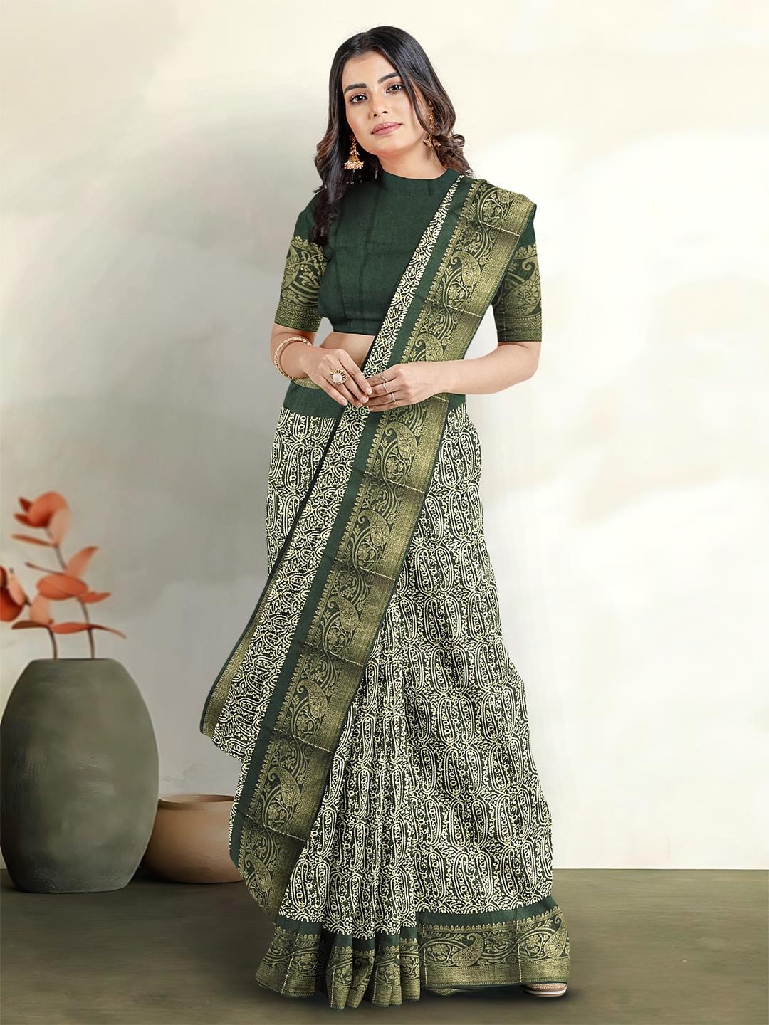 

Kalamandir Paisley Printed Zari Saree, Green