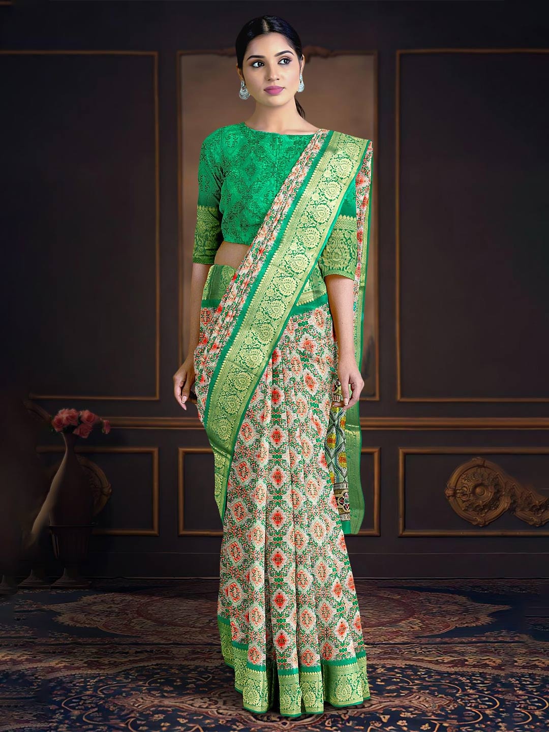 

Kalamandir Floral Printed Saree, Green