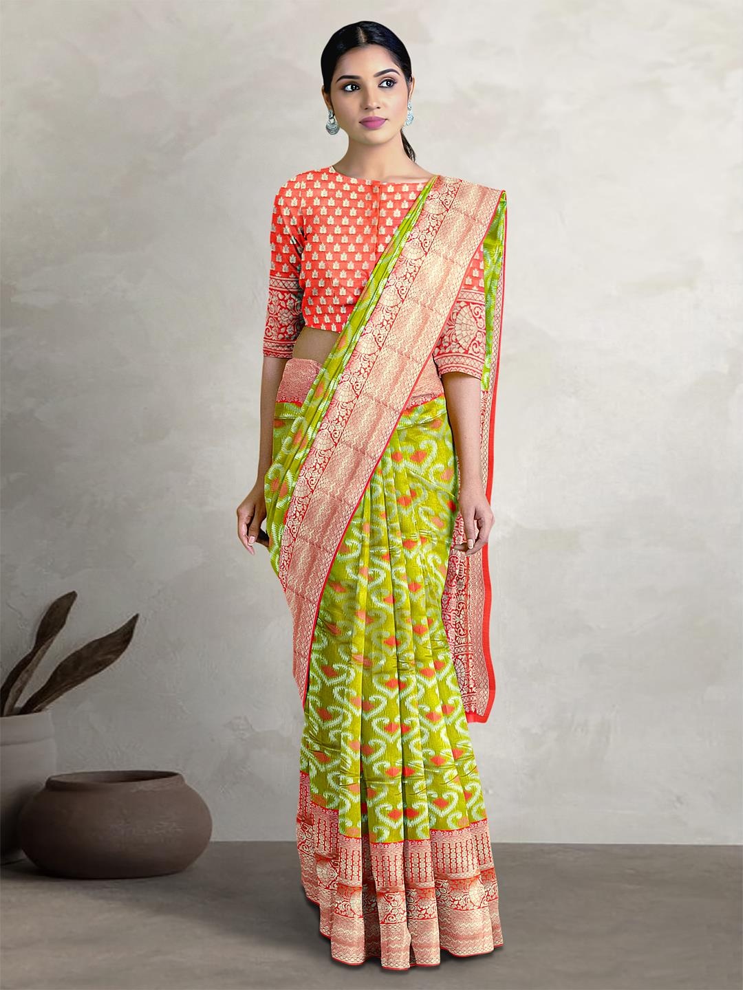 

Kalamandir Floral Woven Design Zari Banarasi Saree, Green
