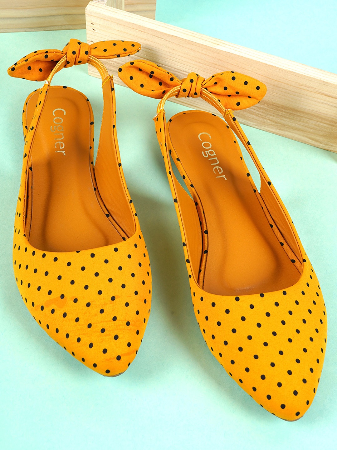 

Cogner Women Polka dot Printed Mules, Yellow