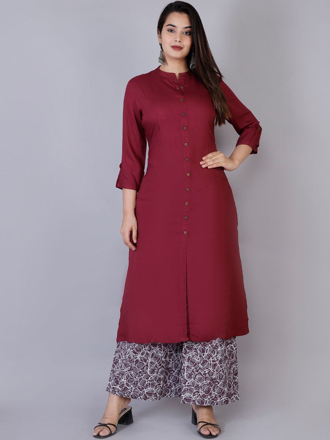 

DORIYA Mandarin Collar A-Line Kurta with Palazzos, Maroon