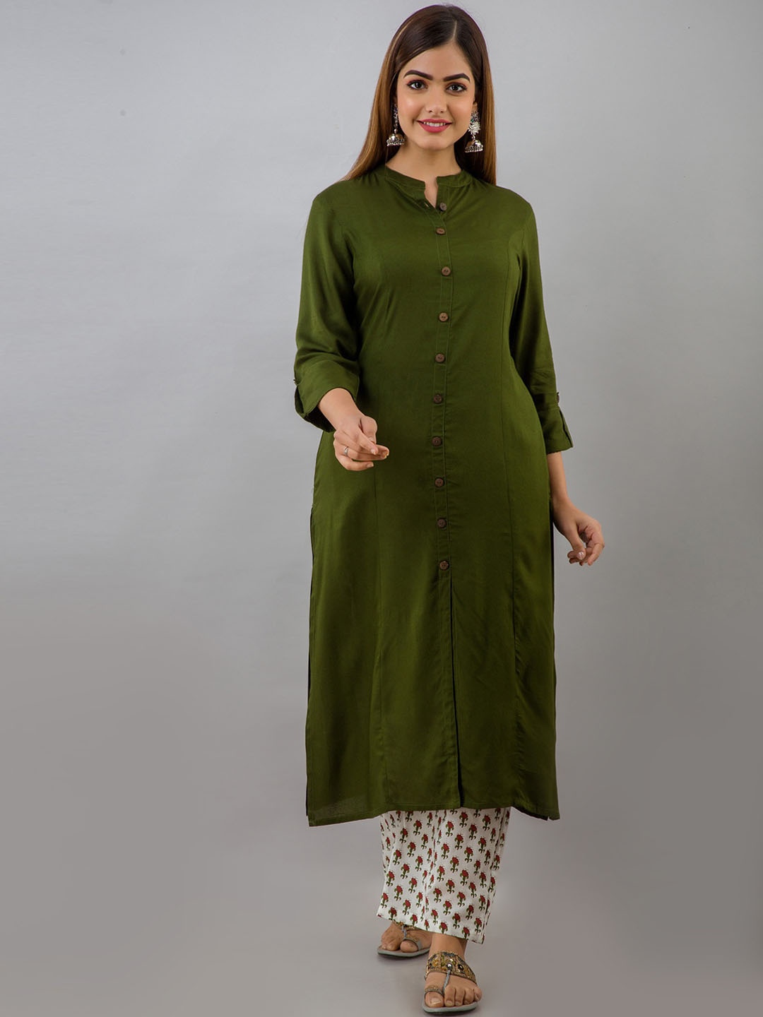 

DORIYA Band Collar Panelled A-Line Kurta with Palazzos, Green