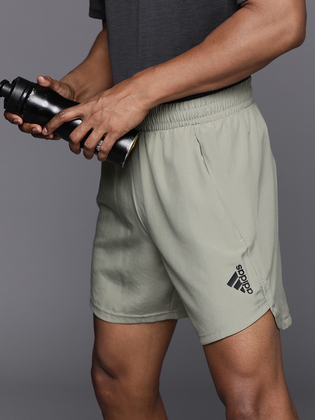 

ADIDAS Men D2M Aeroready Training Shorts, Green