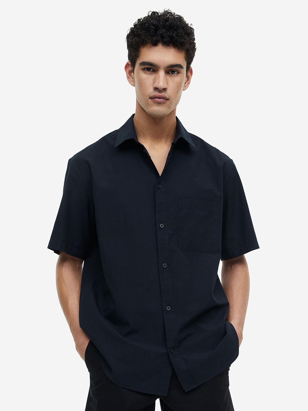 

H&M Regular Fit Short-Sleeved Shirt, Black