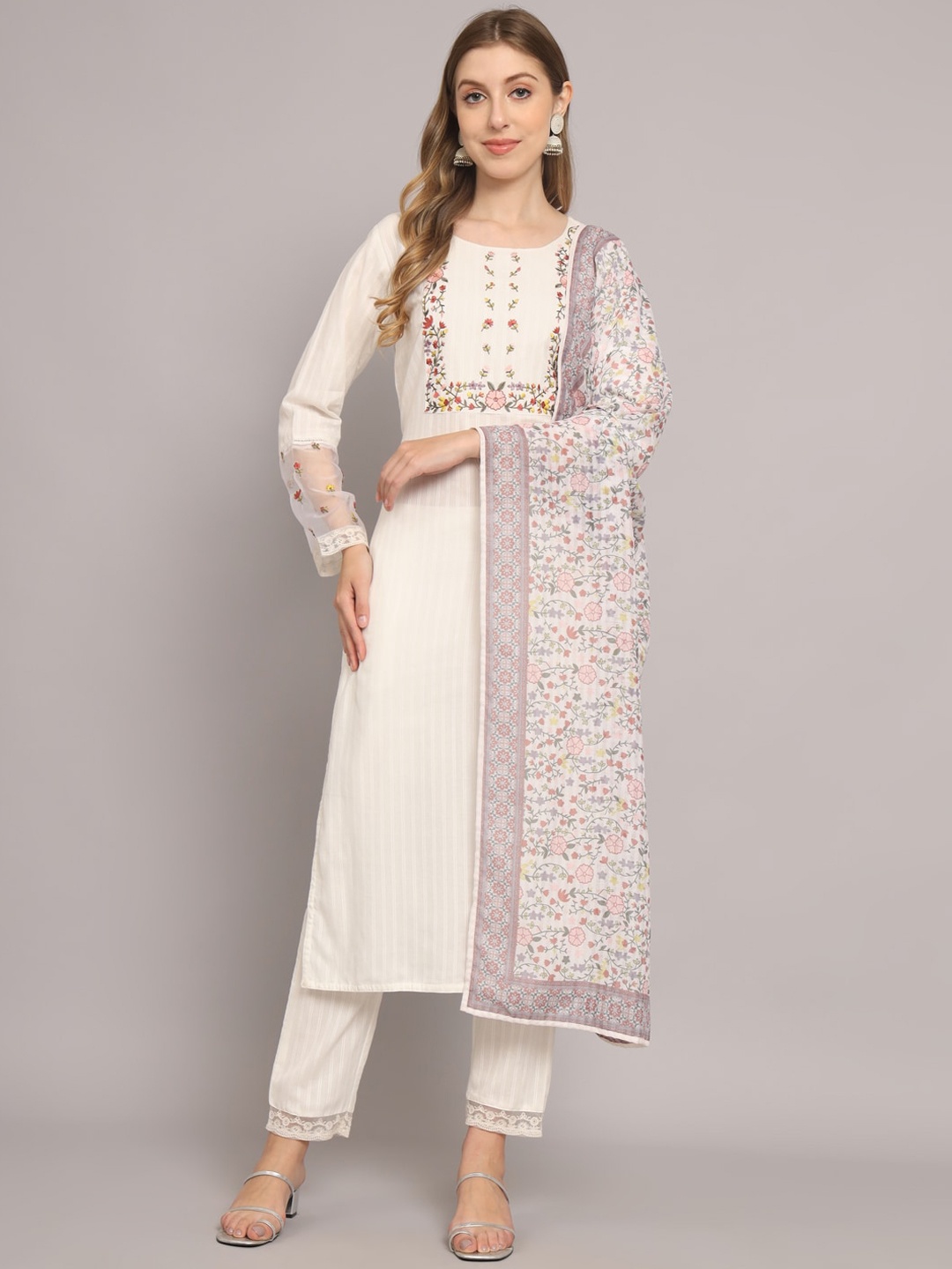 

Silai Bunai Women White Kurta with Palazzos & With Dupatta