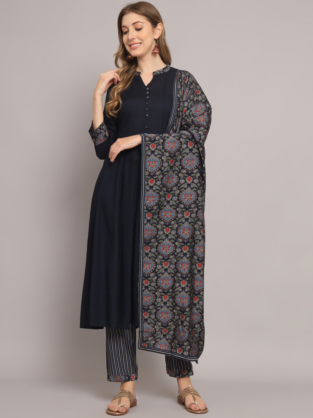 

Silai Bunai Women Blue Kurta with Palazzos & With Dupatta