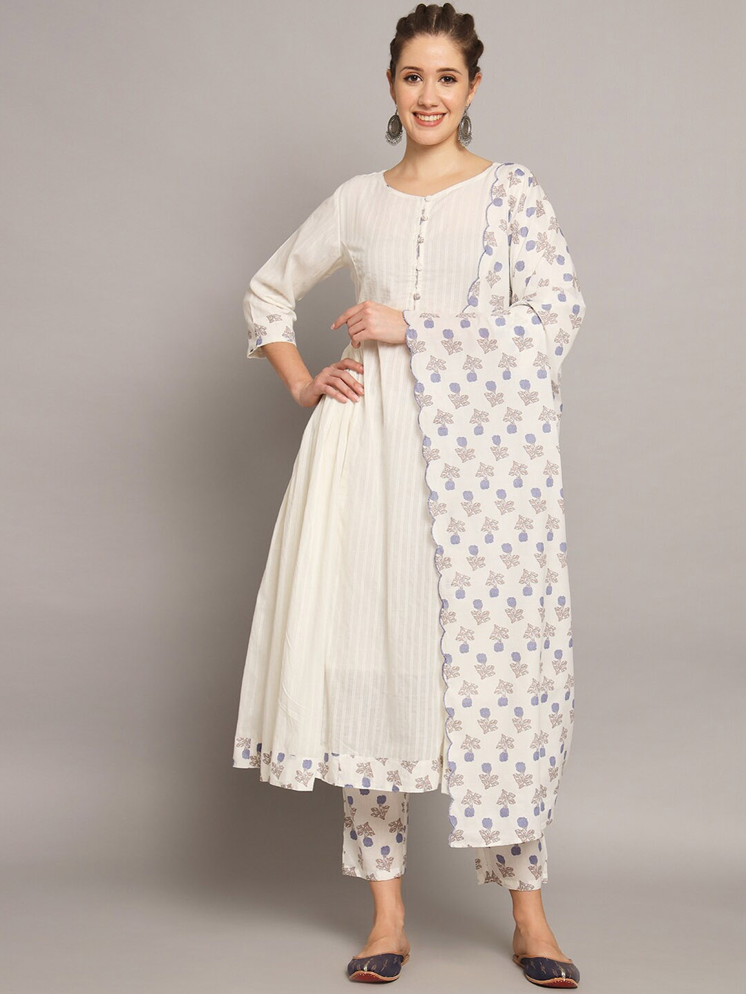 

Silai Bunai Women Blue Kurta with Palazzos & With Dupatta, Off white