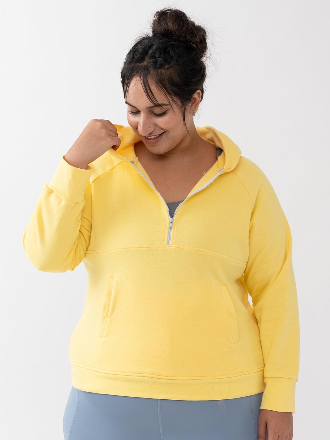 

SPIRIT ANIMAL Plus Size Hooded Long Sleeves Pullover Sweatshirt, Yellow