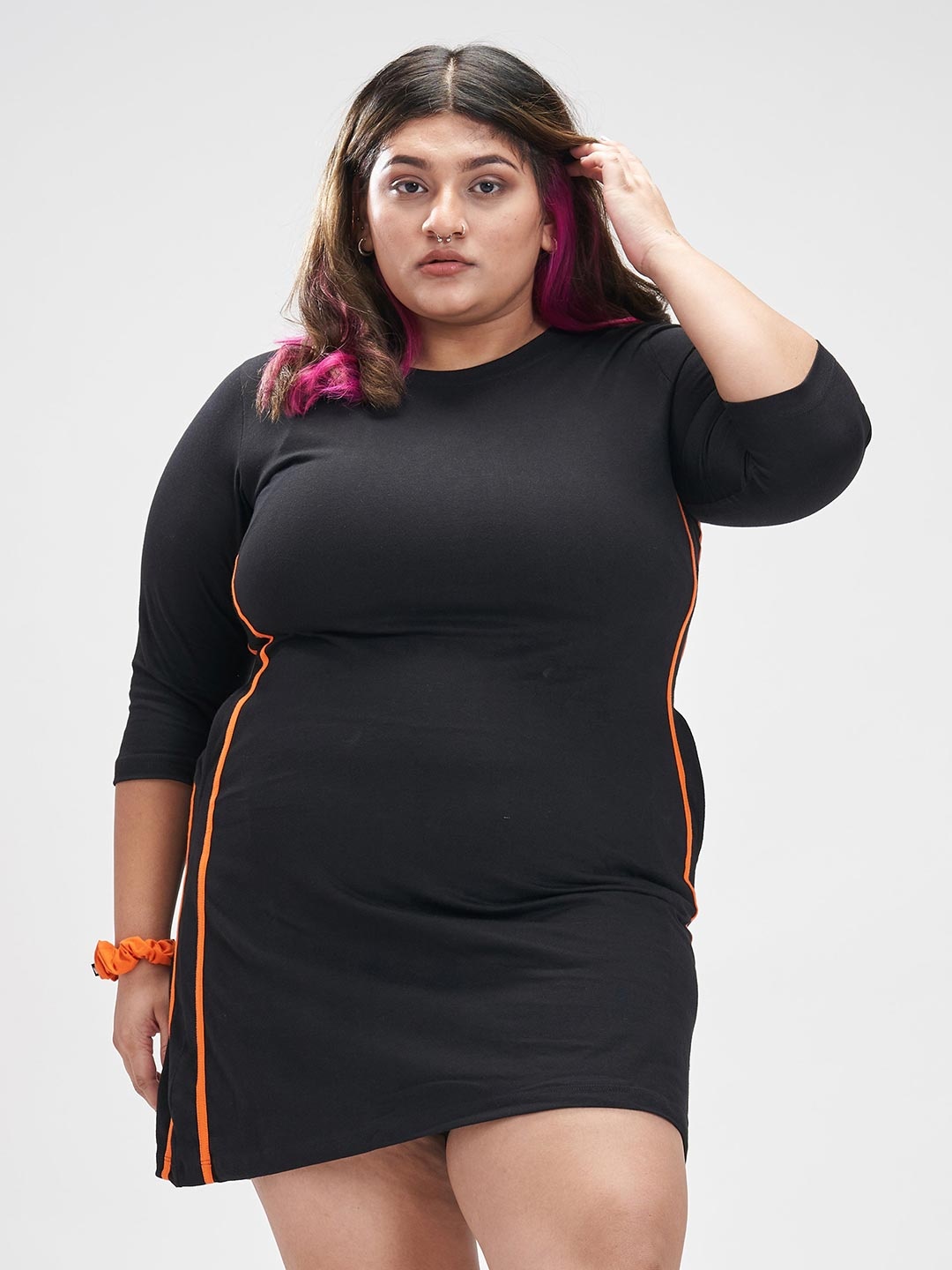 

SPIRIT ANIMAL Plus Size Round Neck Three-Quarter Sleeve Bodycon Dress, Black