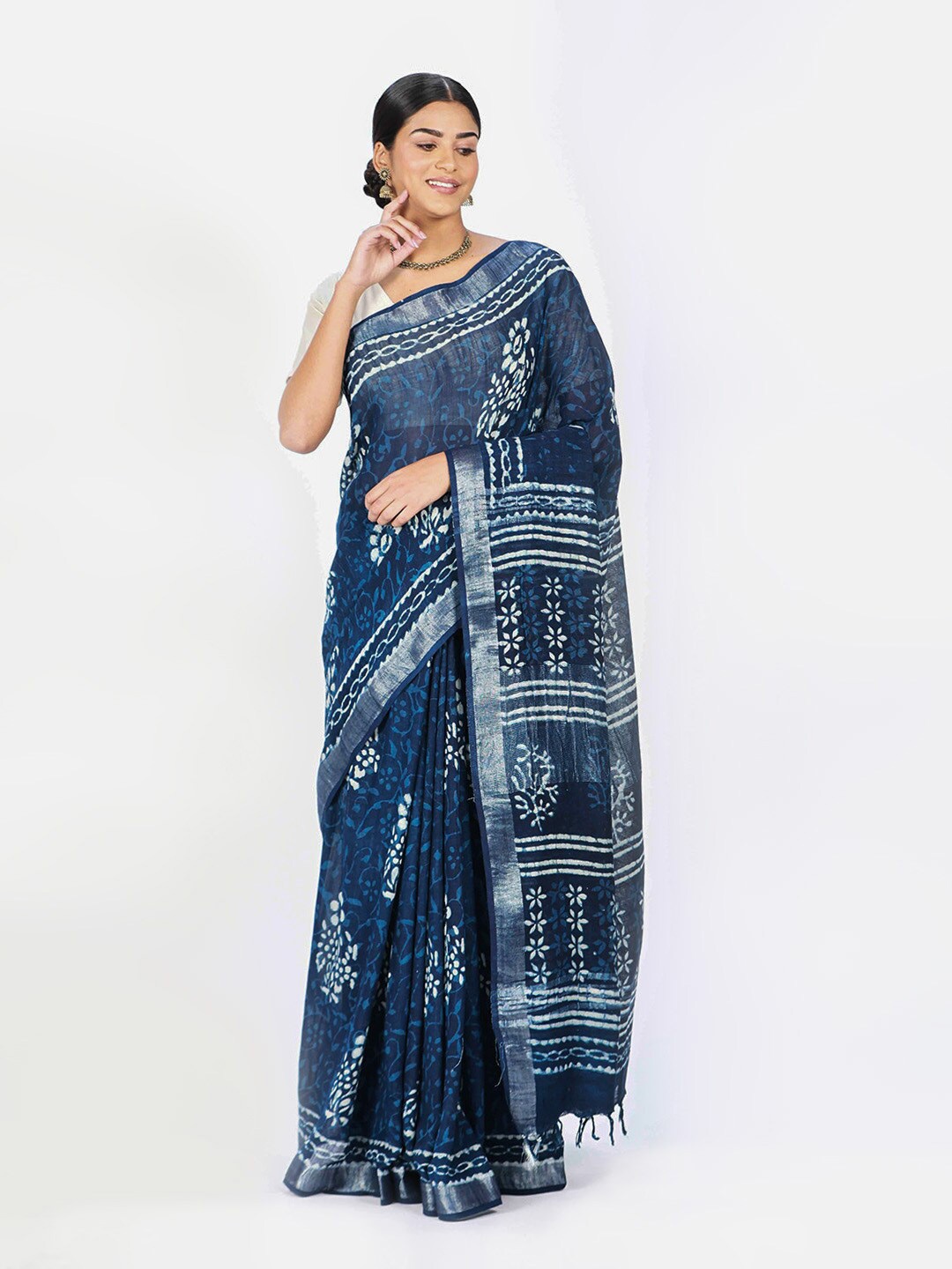 

ReshaWeaves Ethnic Motifs Zari Pure Linen Saree, Blue