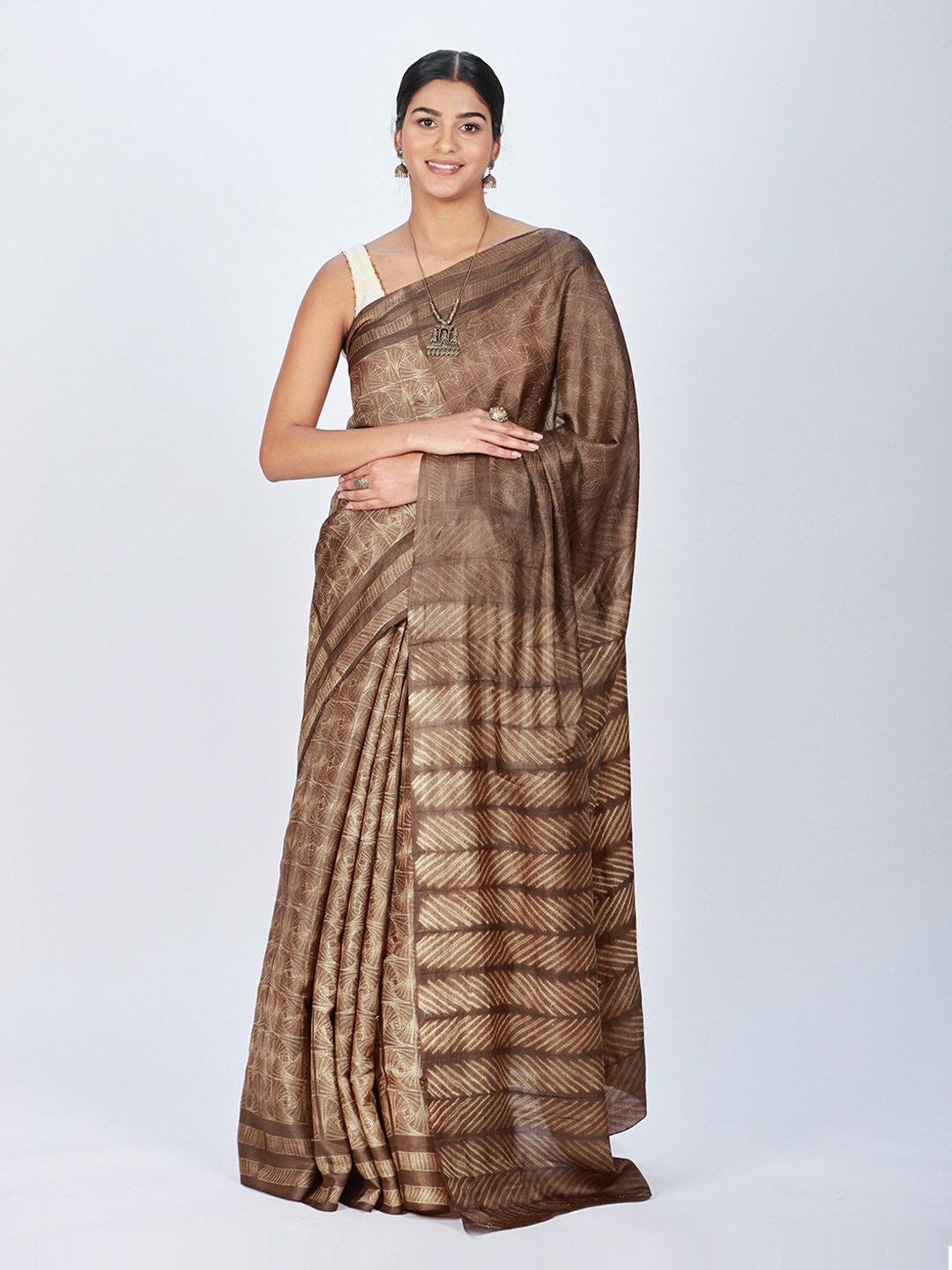 

ReshaWeaves Geometric Shibori Tie and Dye Pure Silk Tussar Saree, Brown