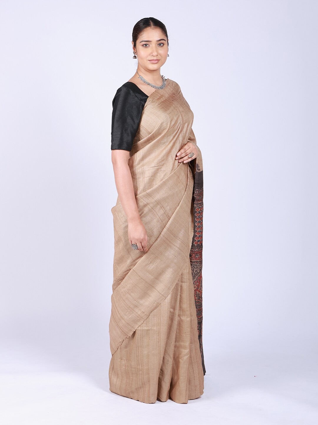 

ReshaWeaves Ethnic Motifs Pure Silk Tussar Saree, Gold