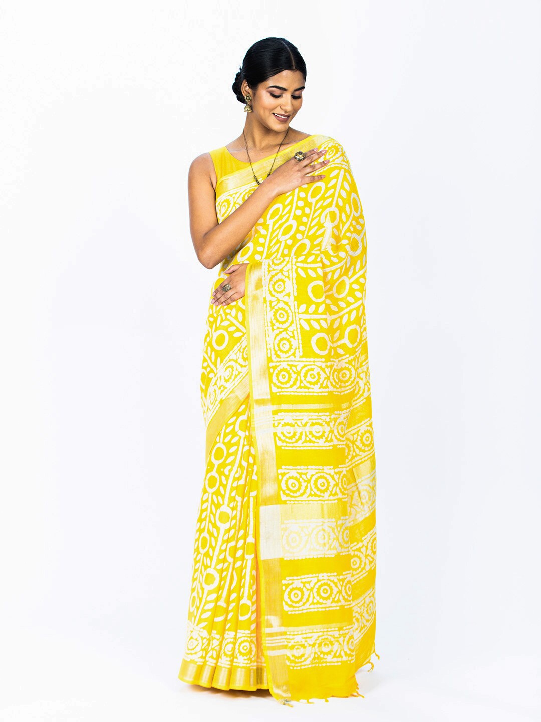 

ReshaWeaves Ethnic Motifs Zari Pure Linen Saree, Yellow