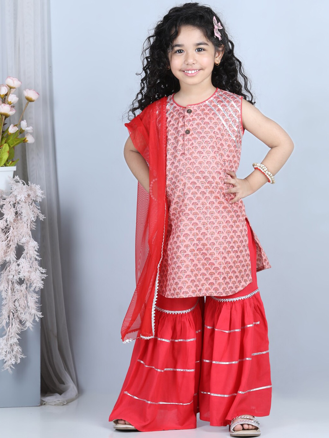 

Kinder Kids Girls Floral Printed Pure Cotton Kurta with Sharara & Dupatta, Pink