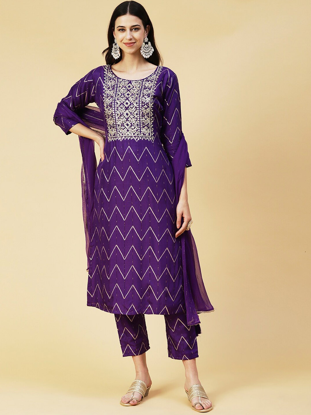 

Envy Me by FASHOR Chevron Printed Thread Work Kurta With Trousers & Dupatta, Violet