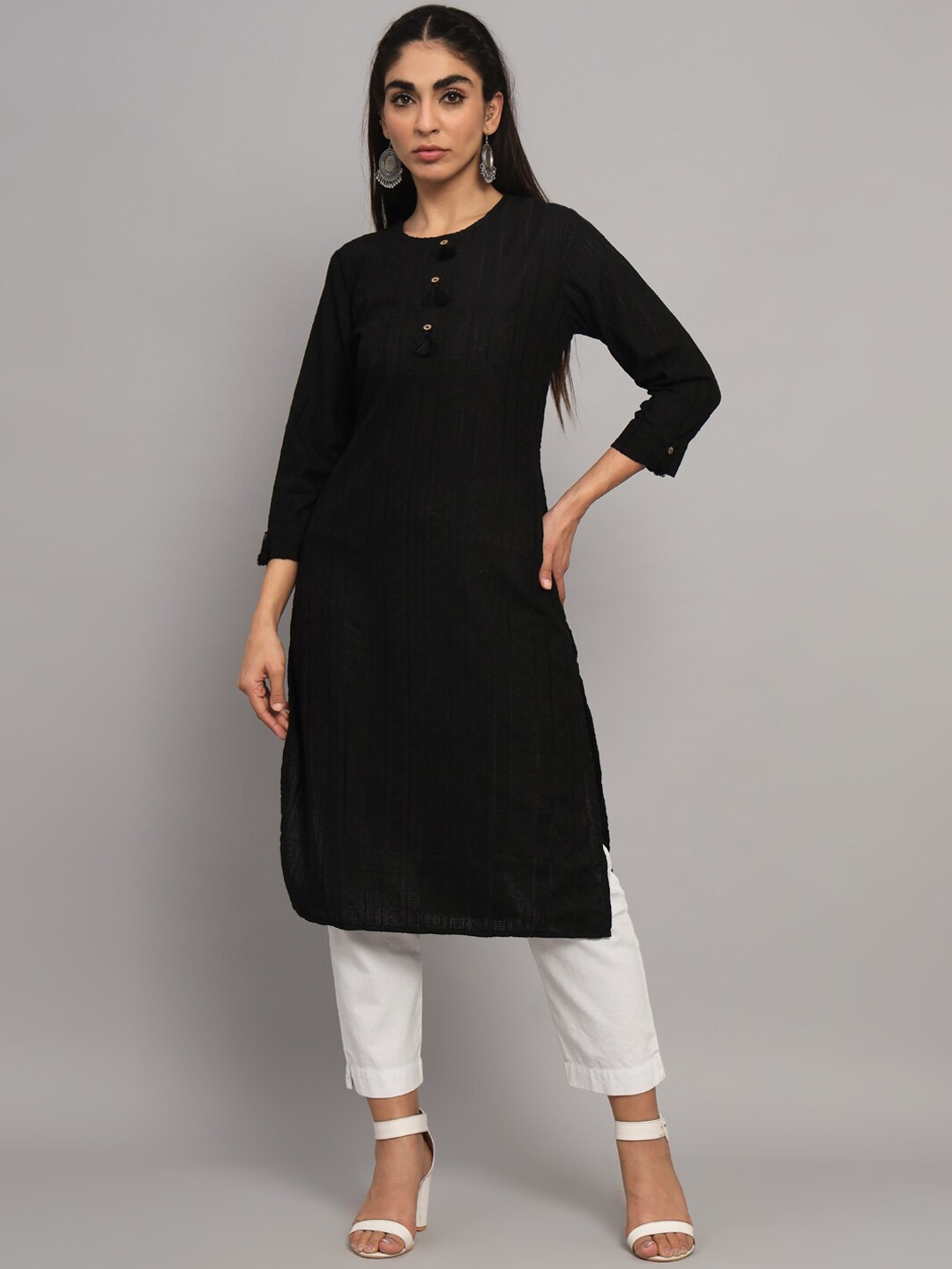 

PARAMOUNT CHIKAN Ethnic Motifs Embroidered Chikankari Cotton Straight Kurta, Black