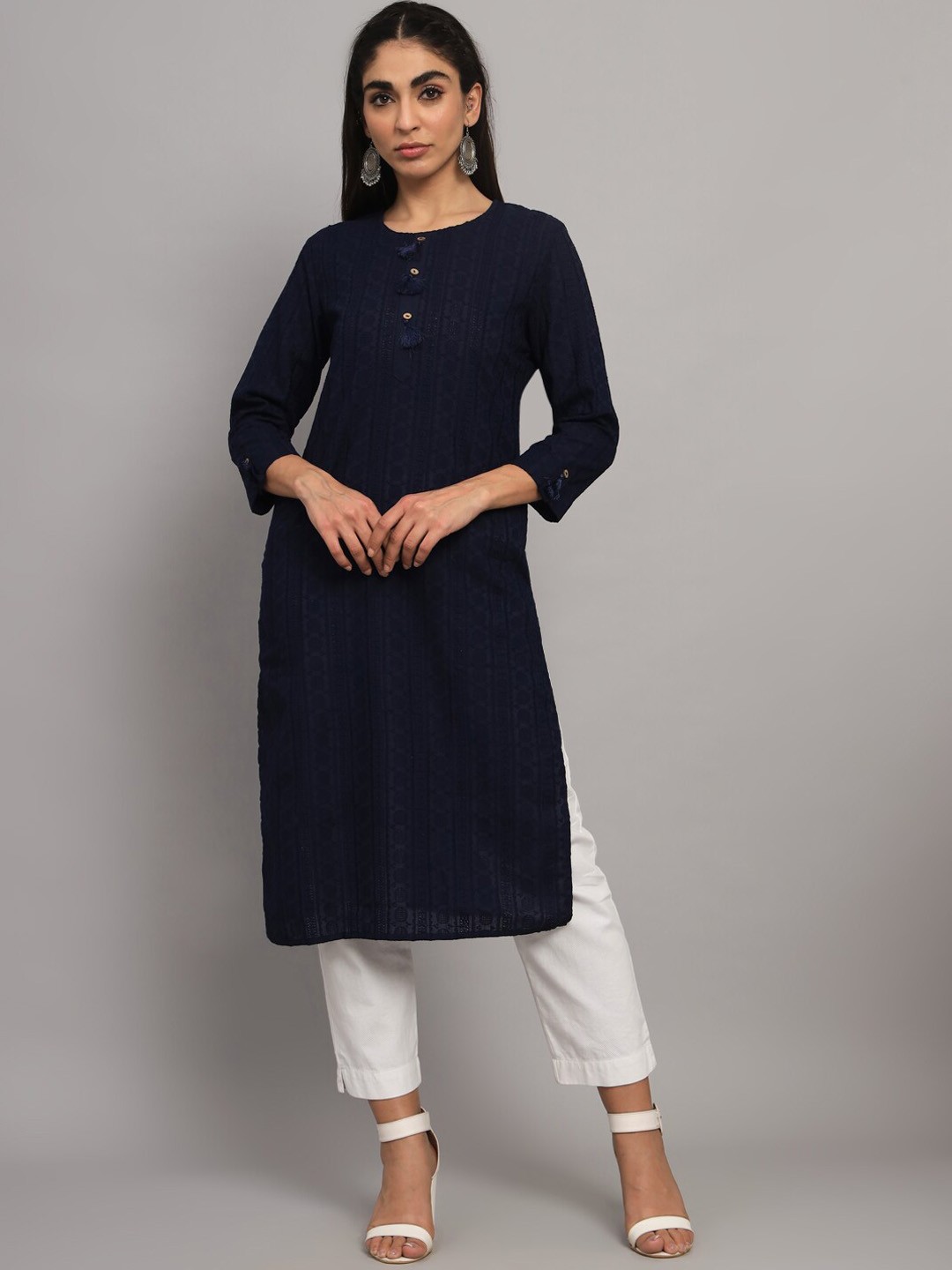 

PARAMOUNT CHIKAN Ethnic Motifs Embroidered Chikankari Cotton Straight Kurta, Navy blue