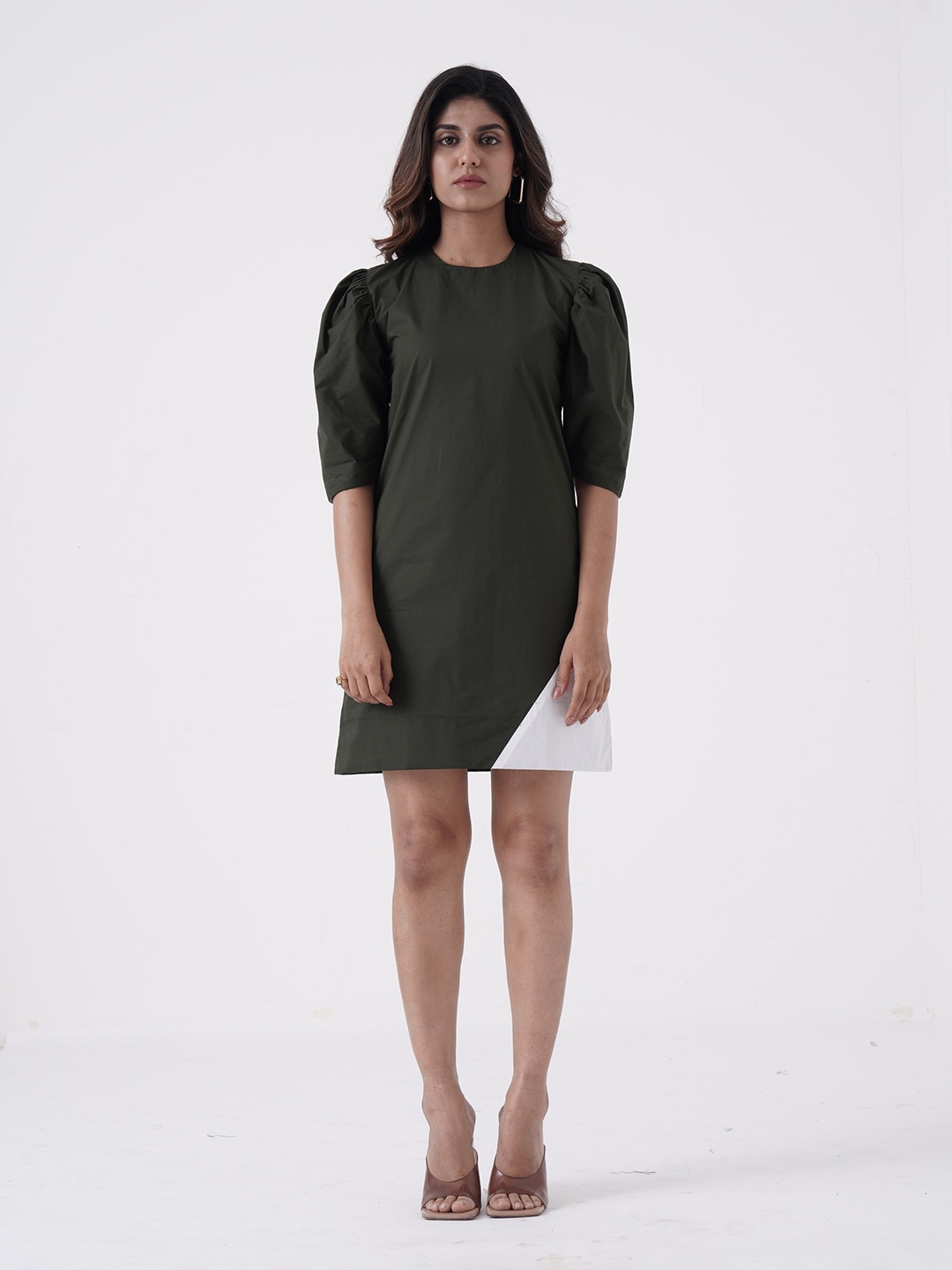 

the kaatn trail Colourblocked Puff Sleeve Sheath Dress, Green