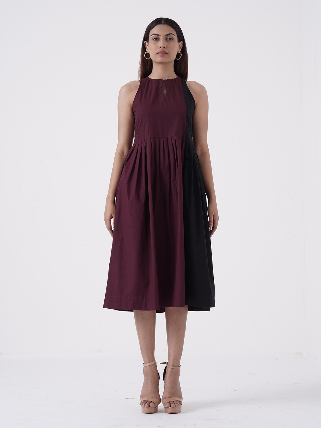 

the kaatn trail Keyhole Neck Cotton Fit & Flare Midi Dress, Maroon