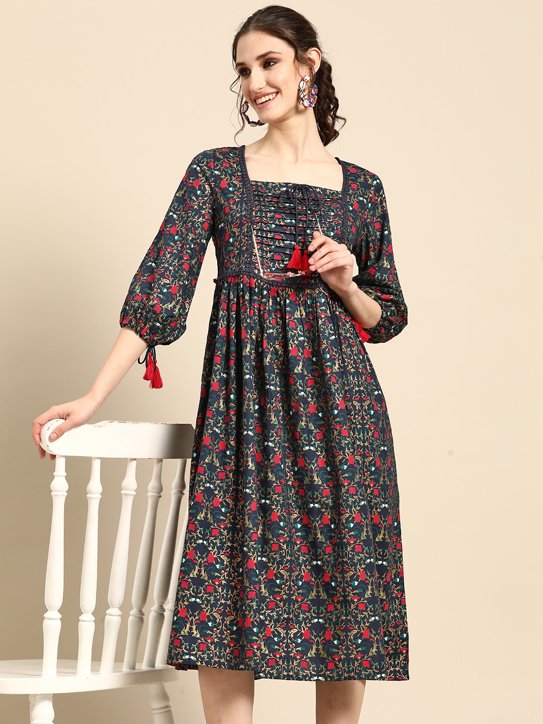 

Sangria Floral Print Puff Sleeve A-Line Midi Dress, Navy blue