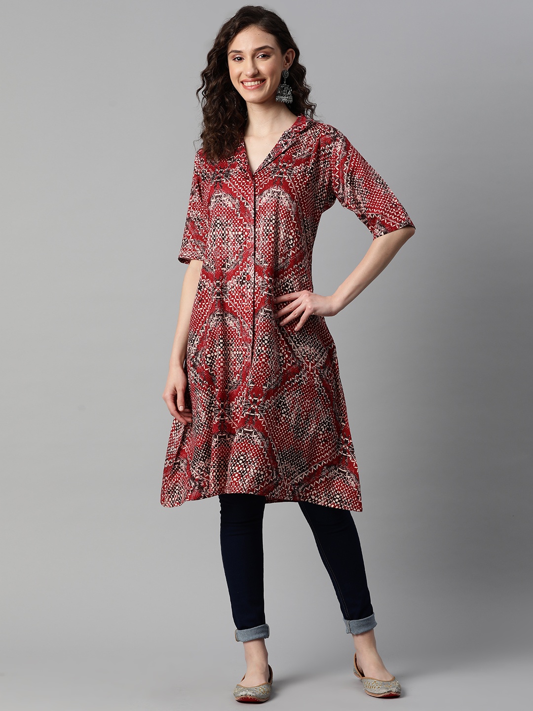 

Indibelle Women Maroon Printed Button Shrug
