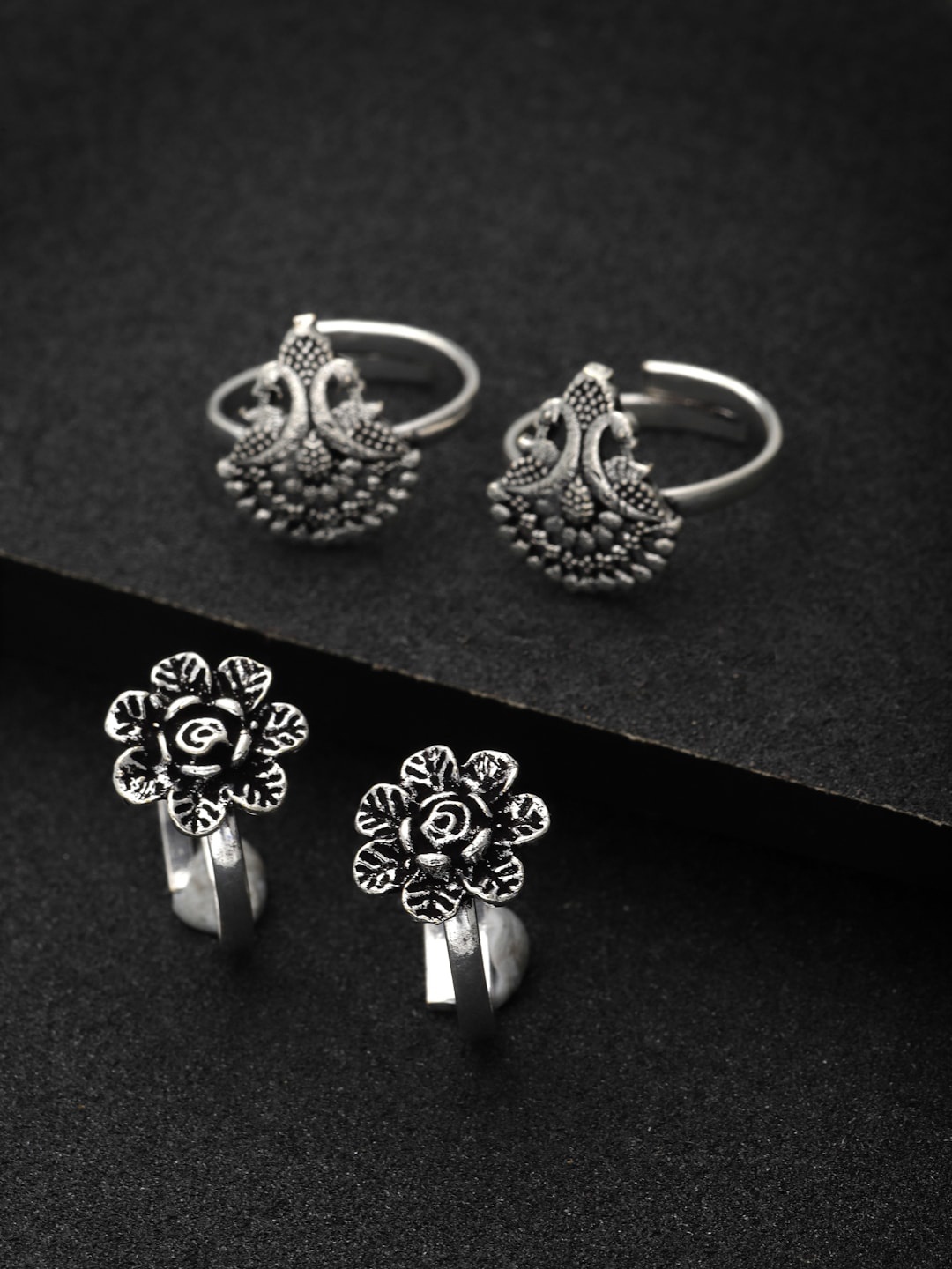 

PANASH Set Of 2 Oxidised Adjustable Toe Rings, Silver