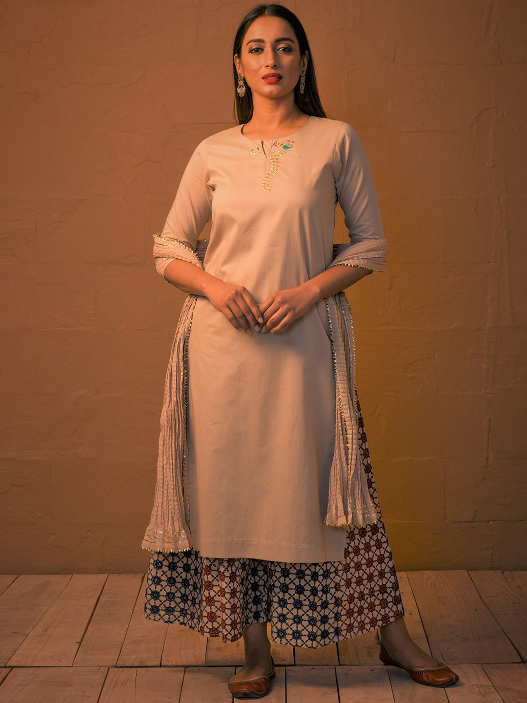 

charkhee Women Beige Yoke Design Gotta Patti Pure Cotton Kurta with Palazzos