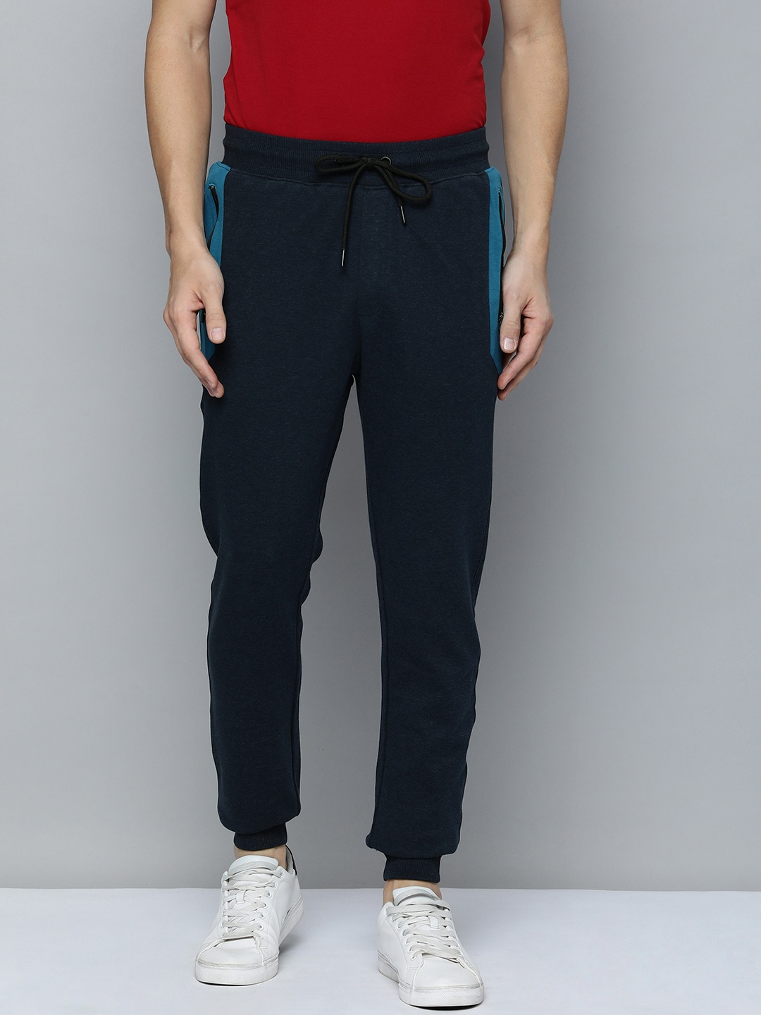 

Indian Terrain Men Regular Fit Joggers, Navy blue