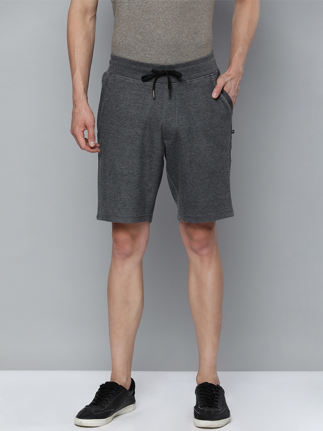 

Indian Terrain Men Charcoal Slim Fit Shorts
