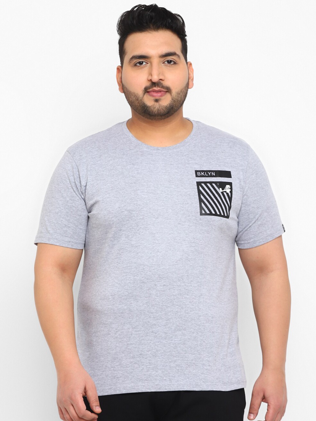 

Urbano Plus Size Graphic Printed Cotton T-shirt, Grey